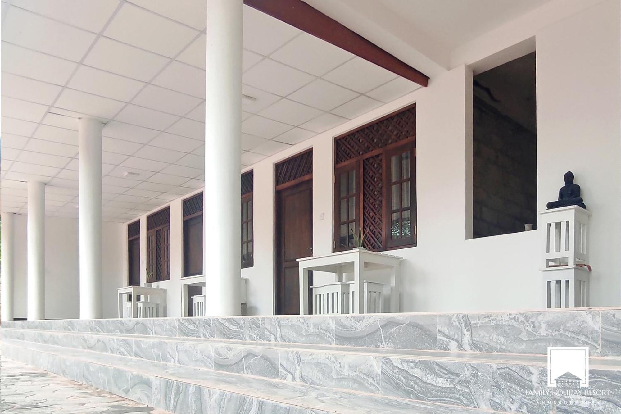 Family Holiday Resort Anuradhapura Exterior foto