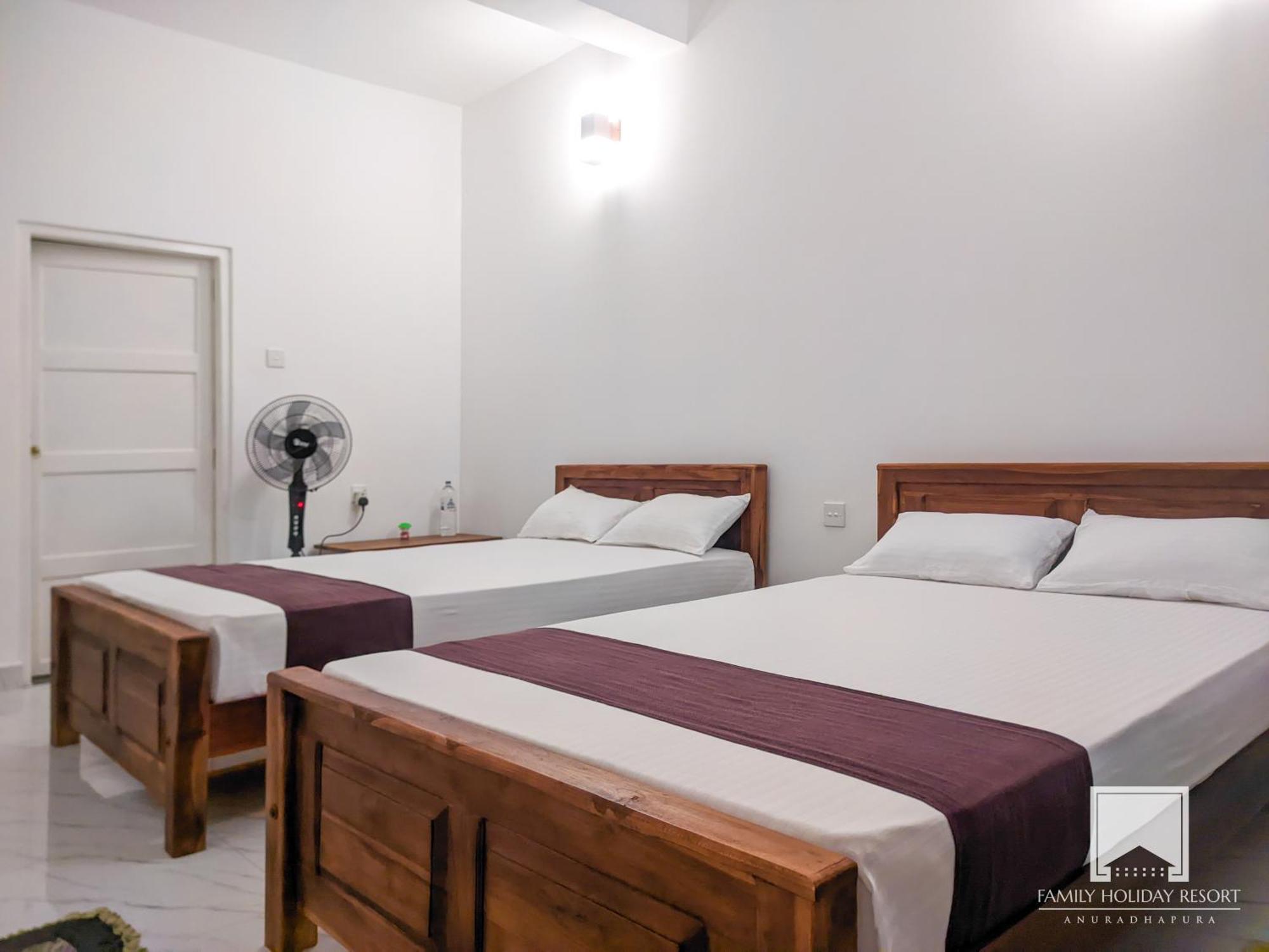Family Holiday Resort Anuradhapura Exterior foto